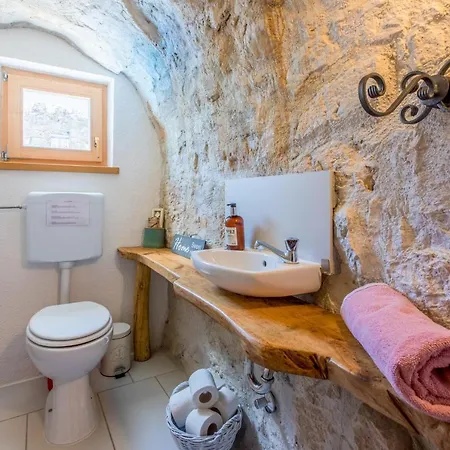 Toscana Crikvenica * Grižane